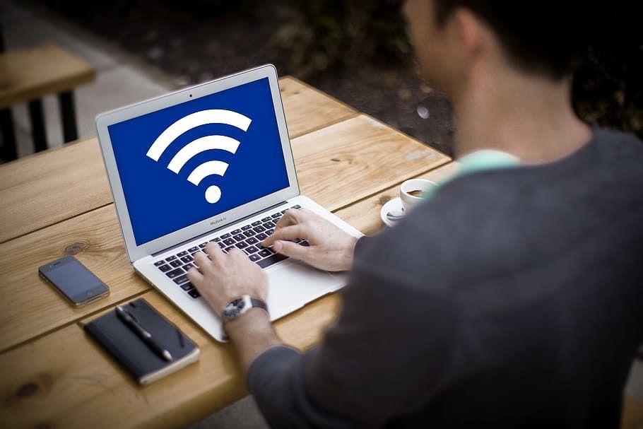 mexicanos-superconectados-alza-23-por-ciento-usuarios-internet.jpg