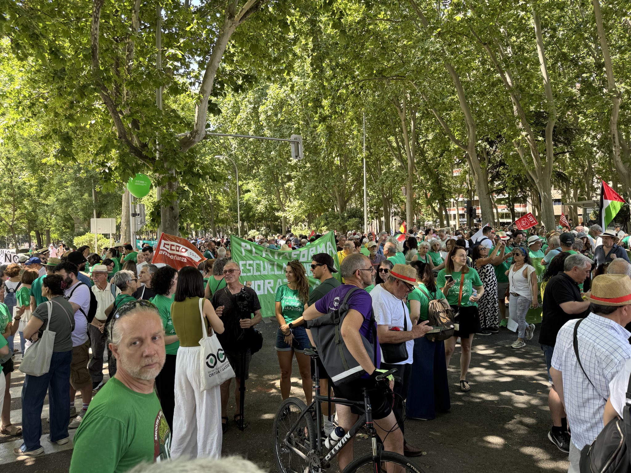 miles-personas-exigen-madrid-barcelona-mejores-condiciones.jpg