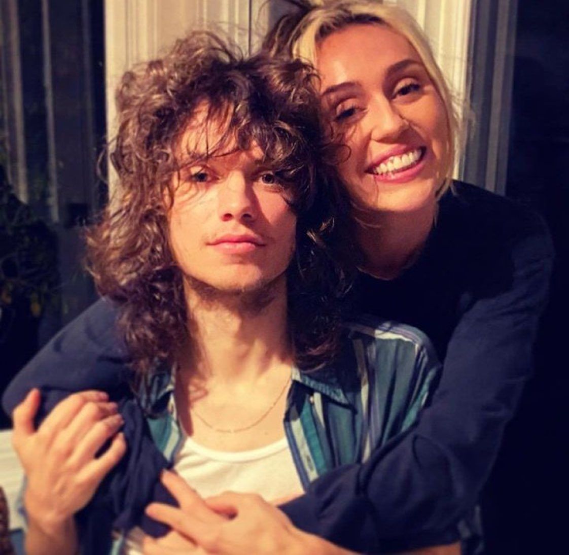 miley-cyrus-maxx-morando.jpeg