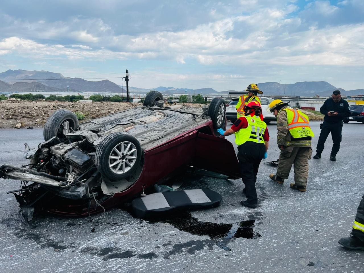 muere-hombre-de-auto-con-placas-nuevo-leon-tras-volcar-ramos-arizpe.jpg