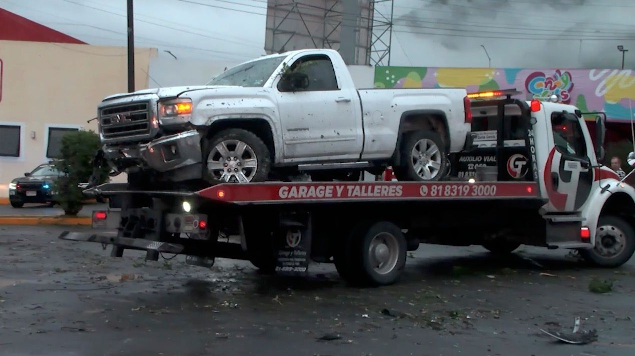 mujer-camioneta-mederos3.jpg
