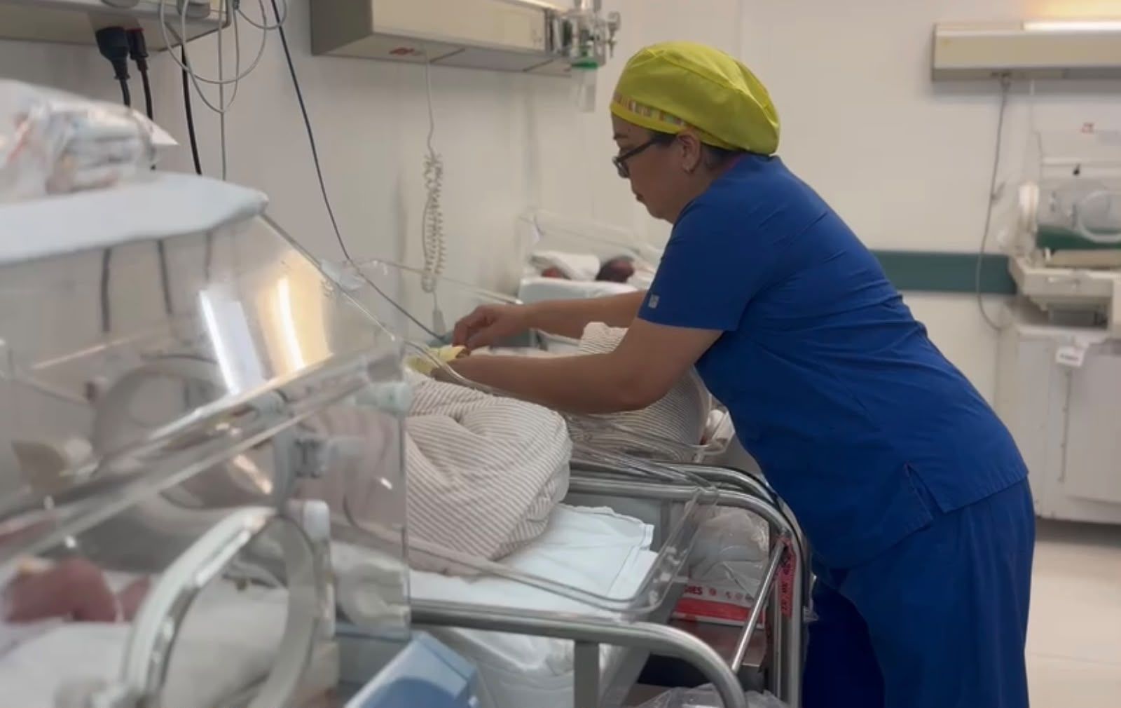 nacen-trillizos-hospital-infantil.jpg