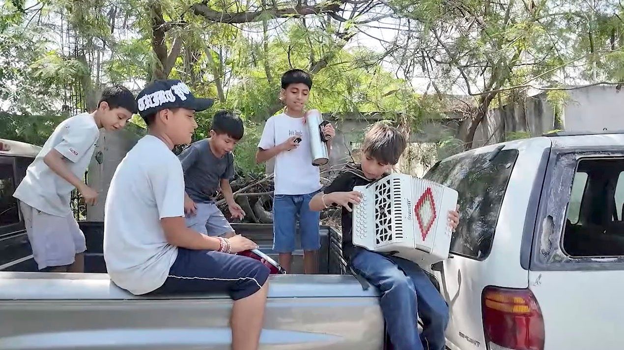 ninos-cumbia-musicos1.jpg