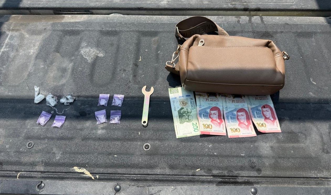 pareja-detenida-droga-terminal1.jpeg
