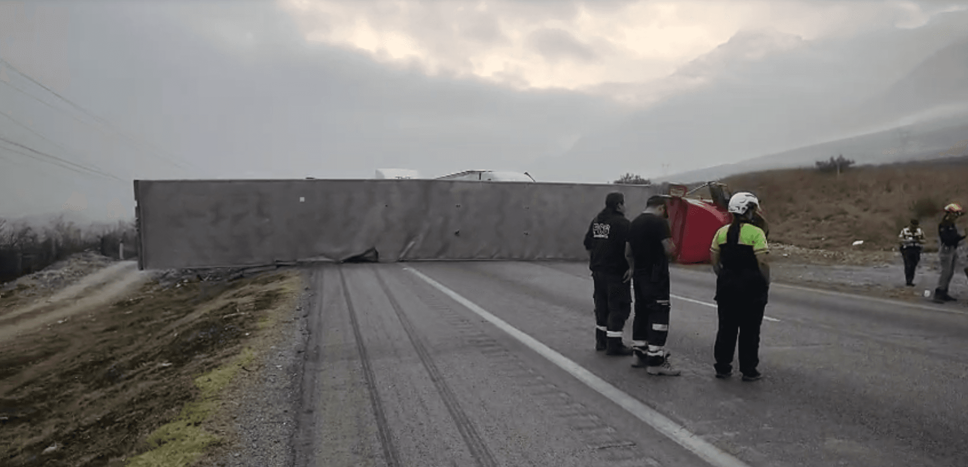 prensado-carretera-tráiler