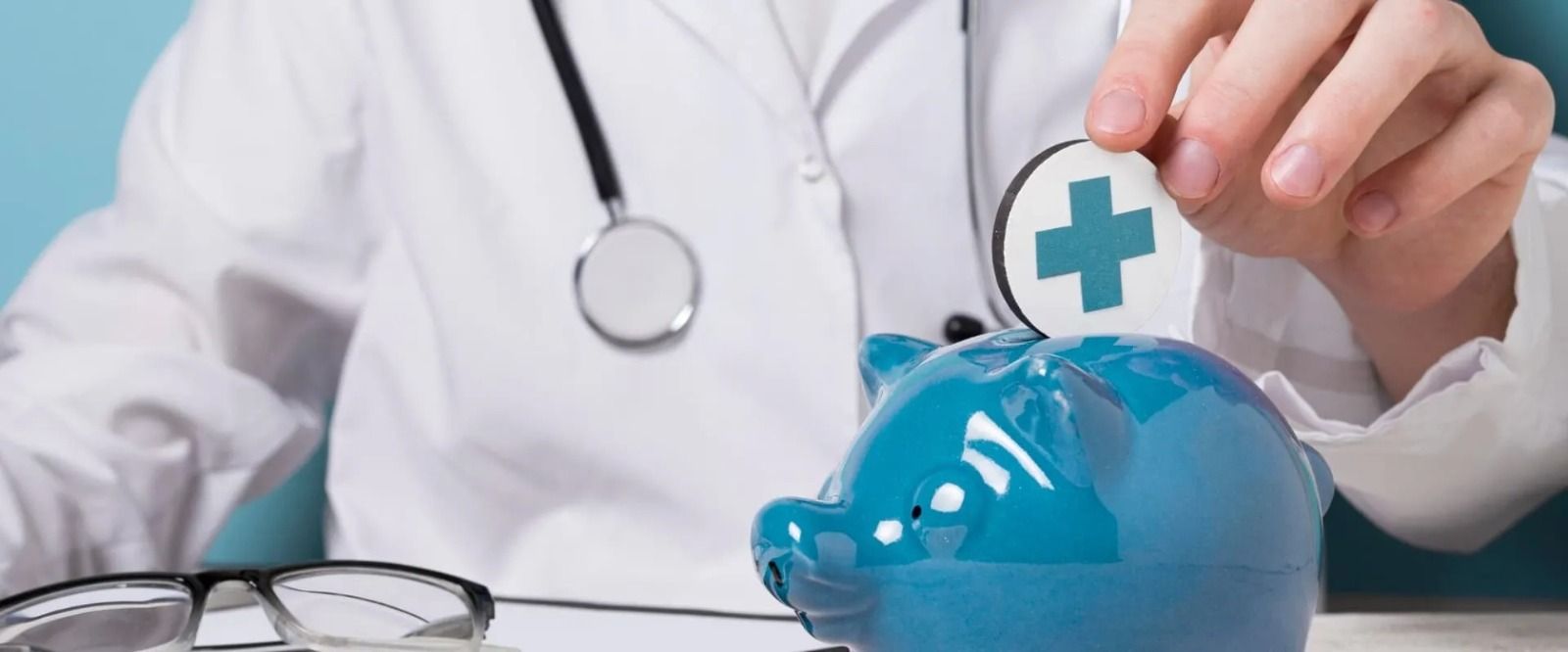 proponen-ajustes-modelo-seguros-gastos-medicos-escalada-precios.jpg