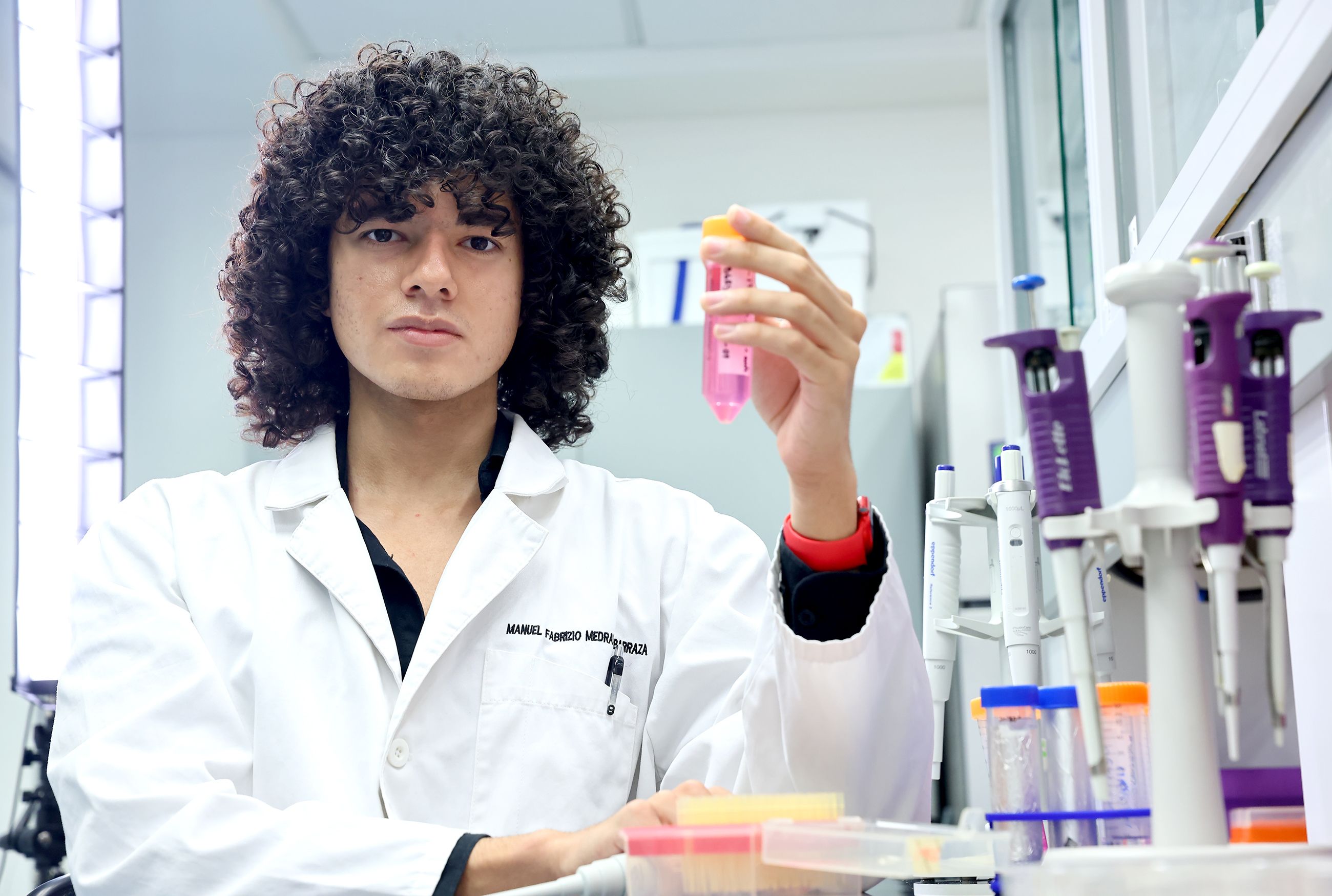 proveicyt-2026-medicina-fabrizio-medrano-barraza-1.JPG