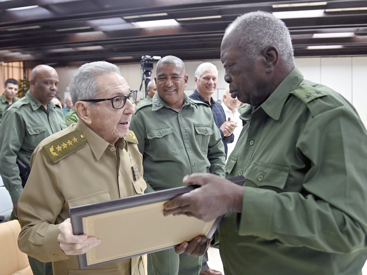 raul-castro-reaparece-95-años.jpg