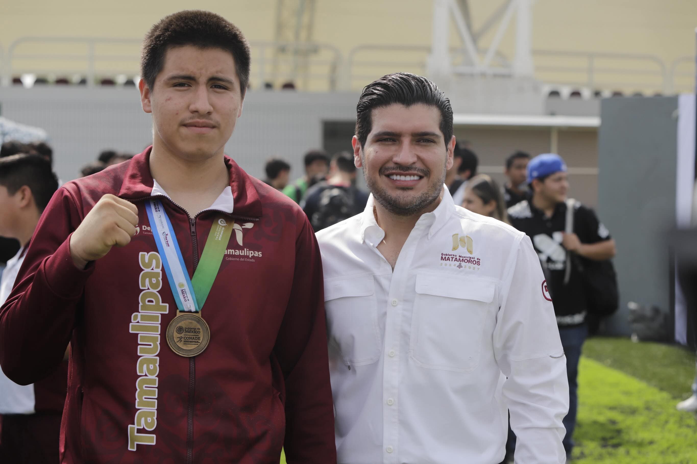 reconoce-beto-granados-atletas-matamorenses-olimpiada-nacional.jpg