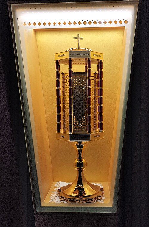 reliquia corazon carlo acutis santiago nuevo leon.jpg