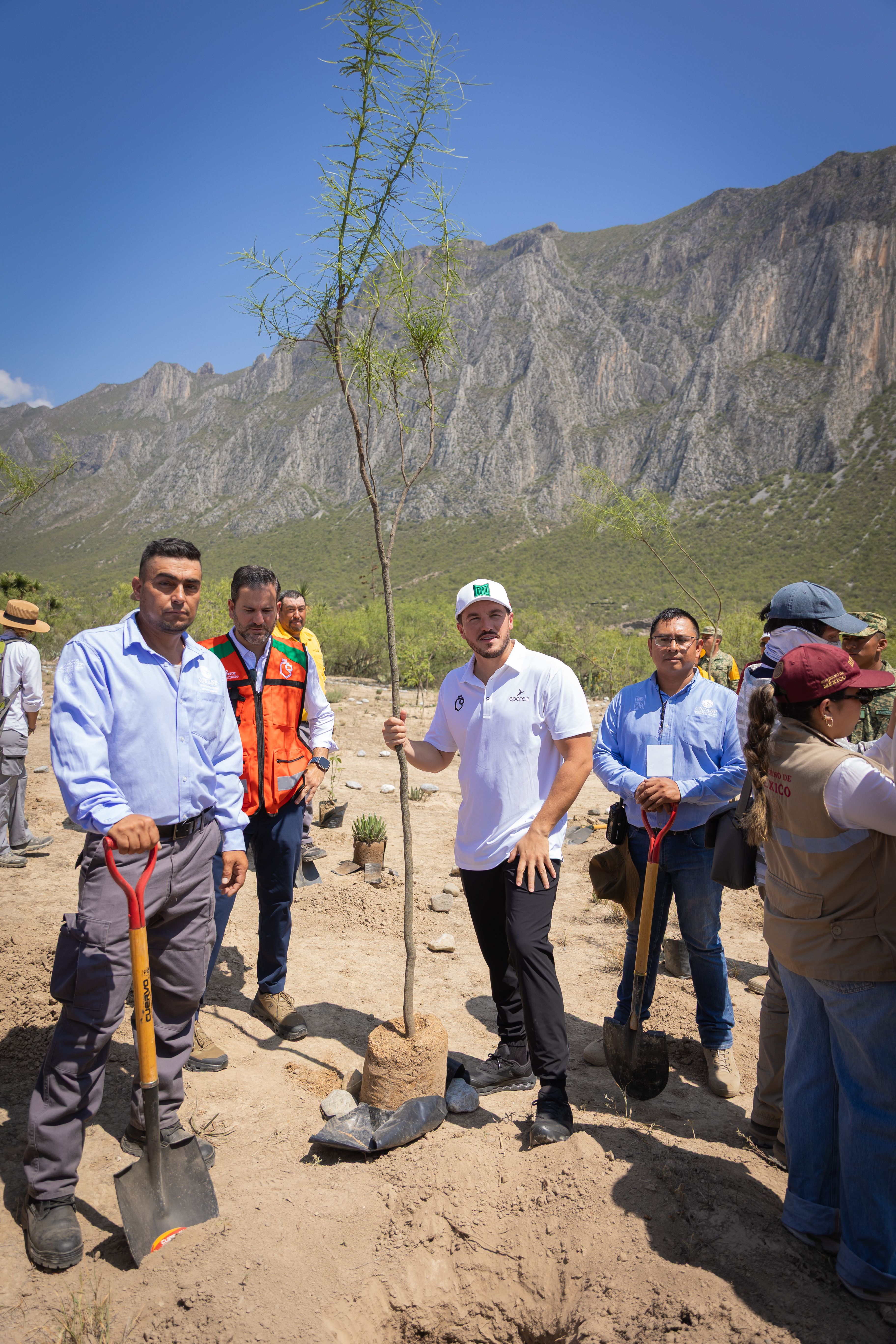 samuel-garcia-participa-jornada-nacional-reforestacion.jpg