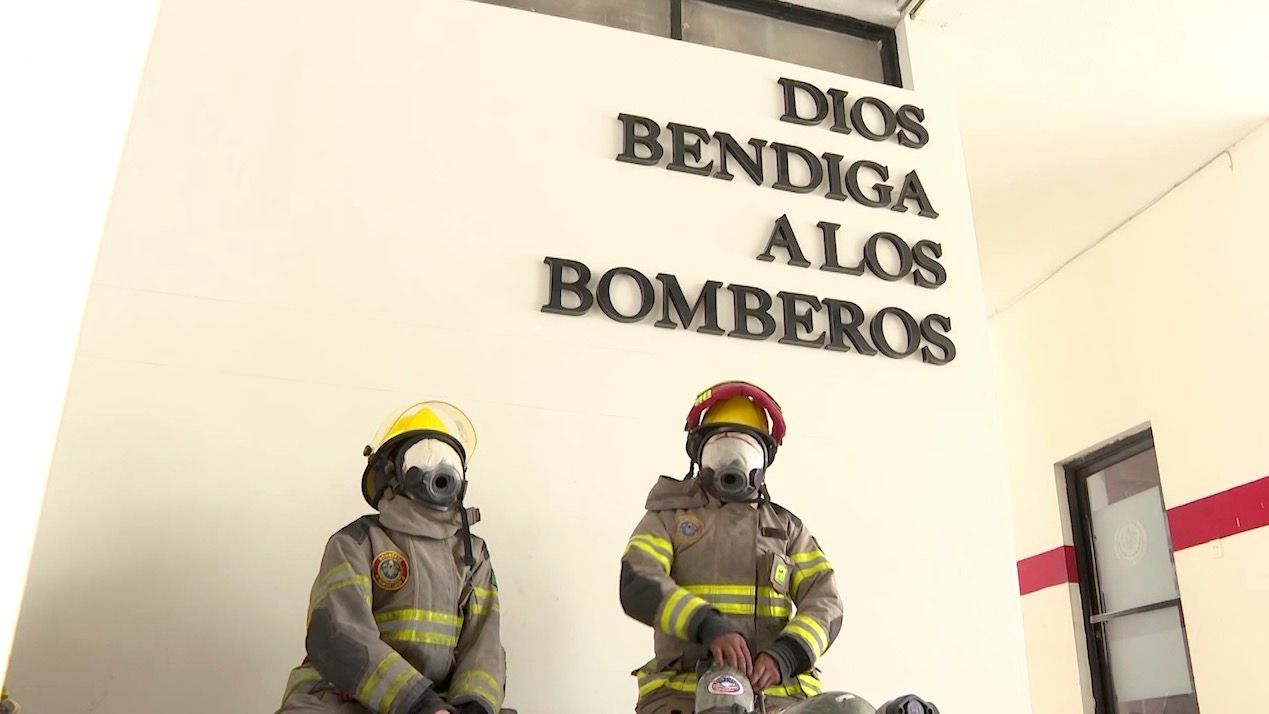 sarayl-bombero-nuevo-leon1.jpg