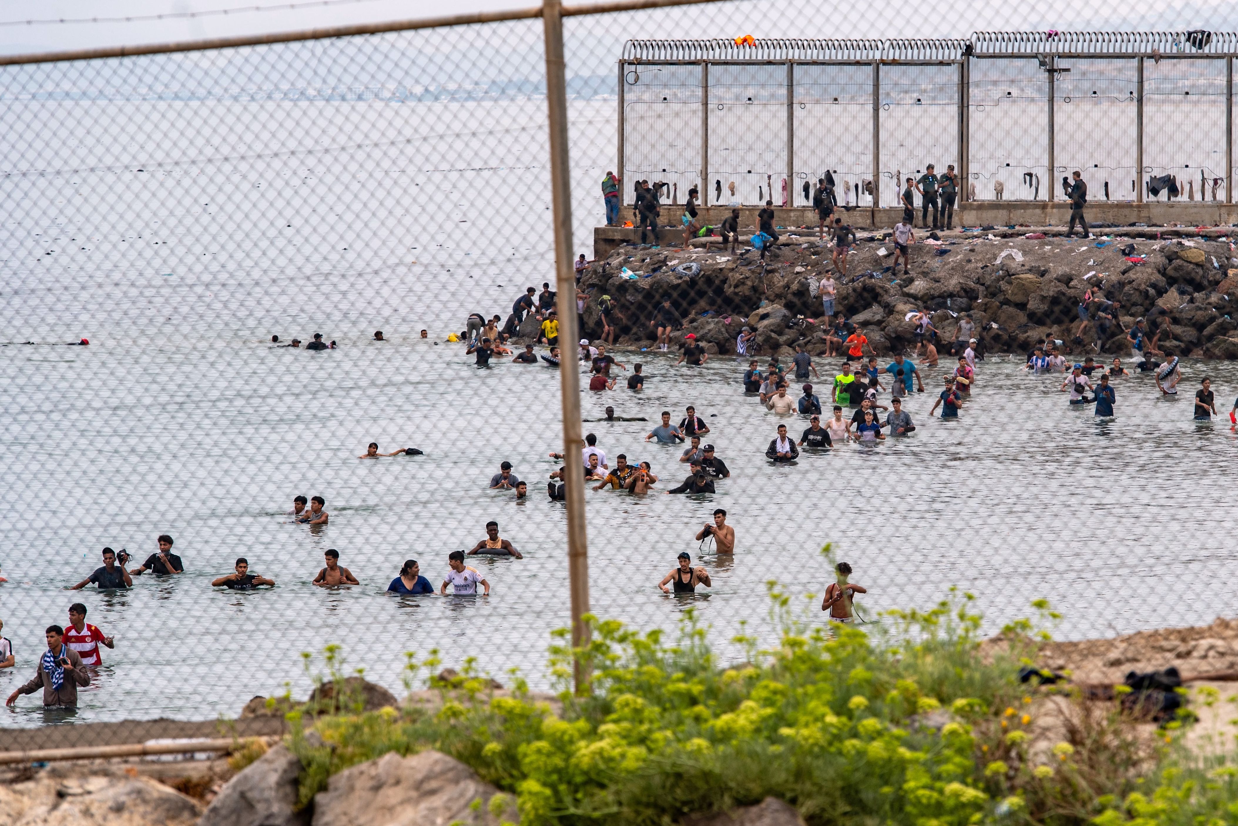 save-the-children-advierte-4000-menores-ceuta.jpg
