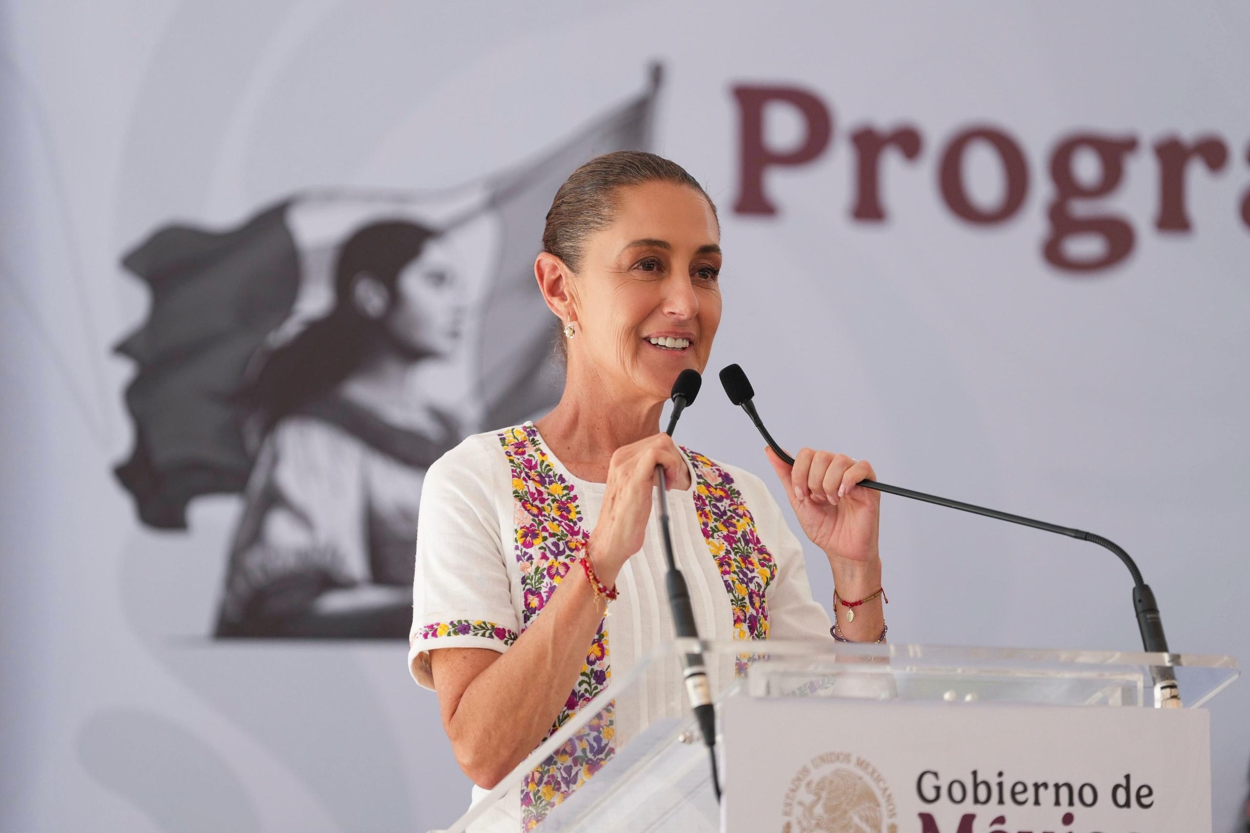 sheinbaum-entrega-viviendas.jpg