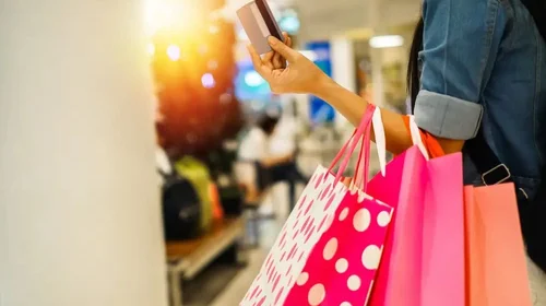 'Shopping' sube 3.7% en tiendas departamentales y autoservicios