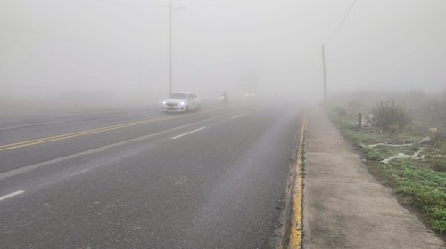 Frente frío 45 provoca niebla y lluvia en Coahuila