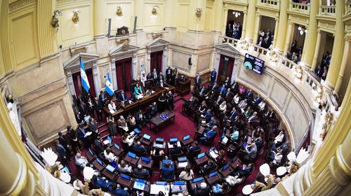 Cámara Baja argentina aprueba la reforma laboral con cambios
