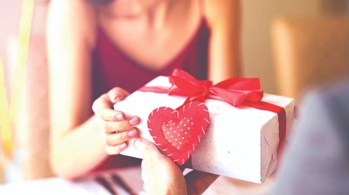 Regios gastarán 20% más para celebrar San Valentín