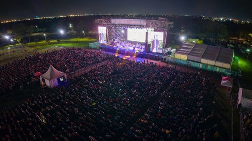 Carín León, Lila Downs y Siddhartha lideran festivales por la paz