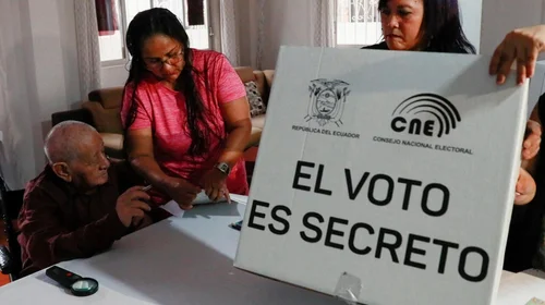 Ecuador elige entre Noboa y González para próximo presidente