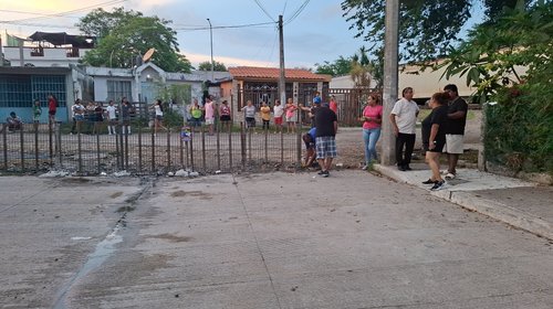 Escala conflicto por cierre de calle entre Tampico y Altamira