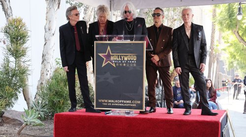 Def Leppard recibe su estrella en el Paseo de la Fama