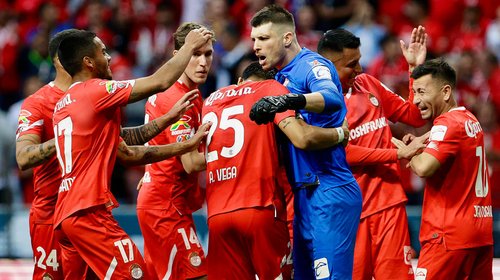 Tigres cae ante Toluca 2-1 en el Nemesio Diez 