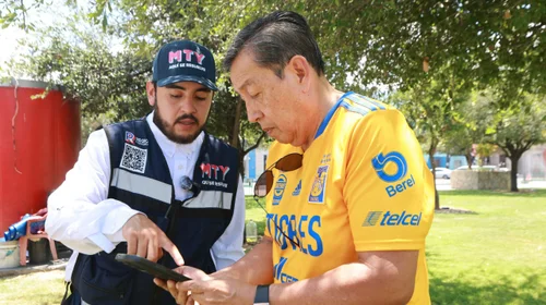 Orientan a regios en uso de app de parquímetros