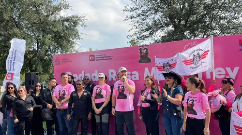 Arma Monterrey rodada rosa contra cáncer de mama