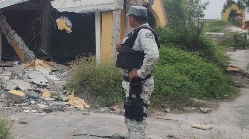 Hallan dos osamentas en fosa clandestina en Miguel Alemán