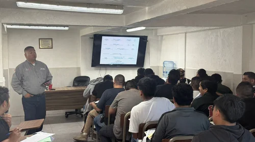 Stellantis mantiene 300 vacantes activas en plantas de Saltillo