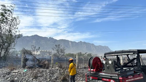 Causan ventarrones 37 incendios y tumban 37 estructuras