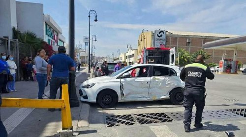 Fatal choque en Saltillo deja una pasajera sin vida