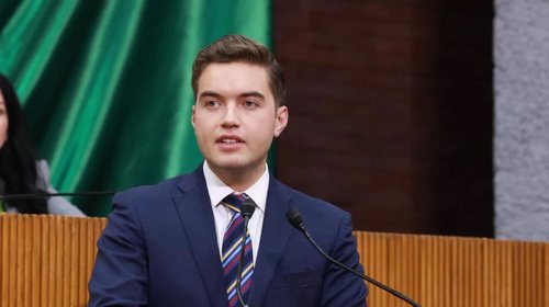 Nuevo León impulsa apoyo a madres adolescentes