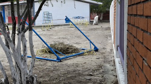 Exige Manolo atender riesgos en escuelas tras muerte de menor