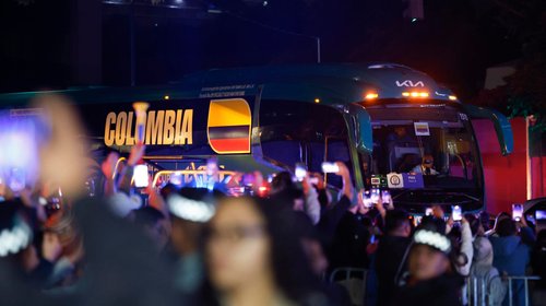 Llega Colombia a Ciudad de México para debut mundialista