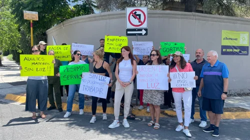 Protestan en San Pedro por falta de electricidad