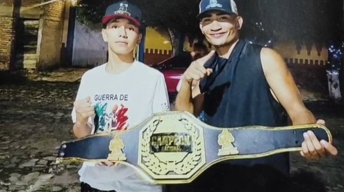 Axel Balderas sueña con ser el próximo ídolo mexicano en boxeo