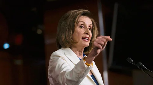 Pelosi condena la decision de Trump de enviar 4,000 soldados a LA