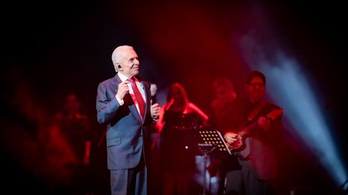 Enrique Guzmán descarta el retiro a sus 83 años