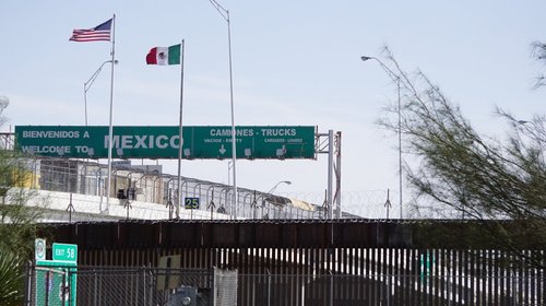 Detienen a exfuncionario de Baja California con metanfetamina
