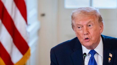 Trump insiste en que EUA controle Groenlandia por seguridad