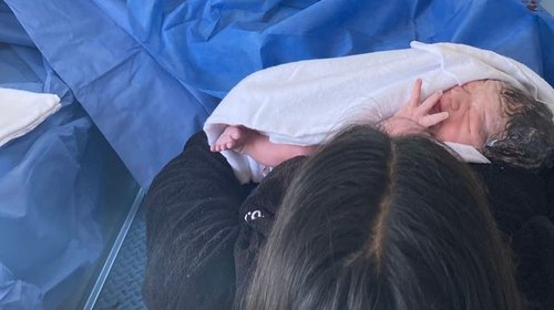 Bebé nace en ambulancia rumbo a hospital de Saltillo