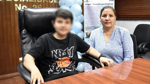 No más pinchazos: colocan sensores de glucosa a niños diabéticos