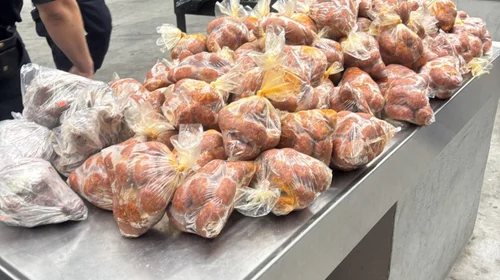 Multan a hombre por intentar cruzar carne de cerdo a Laredo