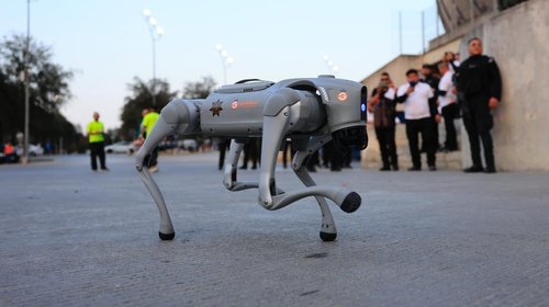 Debutan los perros robot 'K9-X' en el Estadio de Rayados 