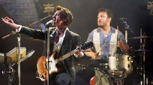 Arctic Monkeys descarta retiro y reafirma unión musical