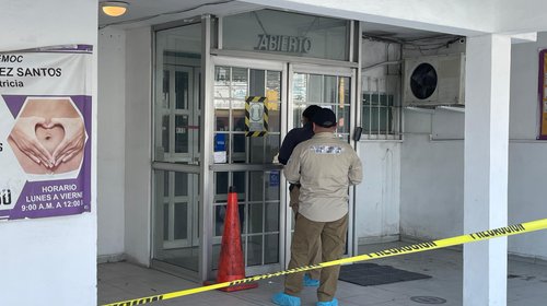 Catean clínica tras muerte de joven embarazada en Santa Catarina