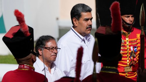 Petro pide a Maduro 'escrutinio transparente' en elecciones