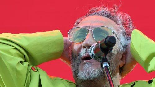 Fito Páez sufre accidente y cancela concierto en el Zócalo